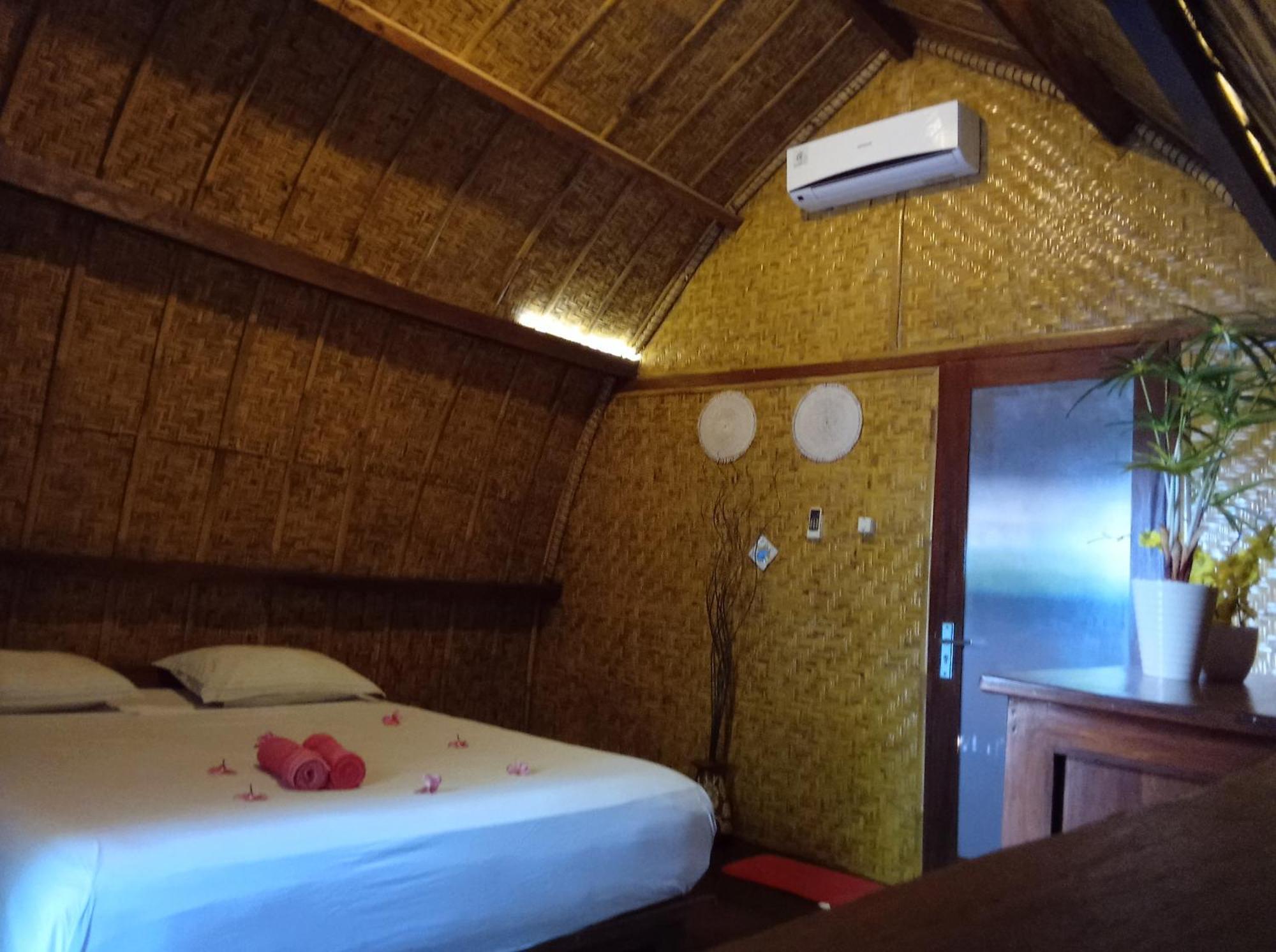 The Golden Ave Bungalow Gili Trawangan Szoba fotó